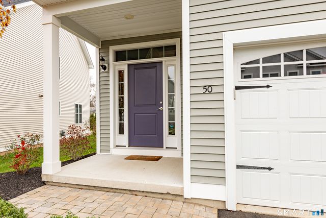 50 Lexington Gardens 50, North Haven, CT 06473