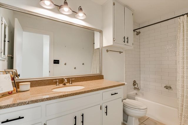 6202 Sun Vista DR, Austin, TX 78749