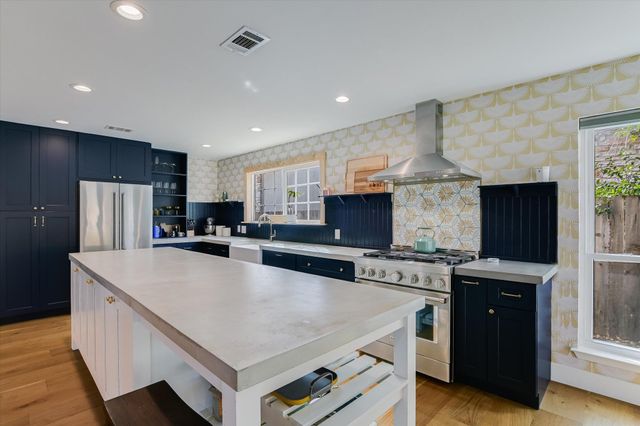 6202 Sun Vista DR, Austin, TX 78749