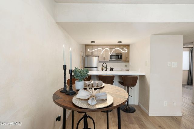 3313 N 68TH Street 111, Scottsdale, AZ 85251