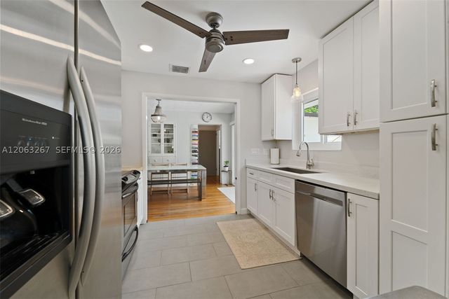 1433 NE 17th Way, Fort Lauderdale, FL 33304