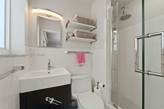 1433 NE 17th Way, Fort Lauderdale, FL 33304