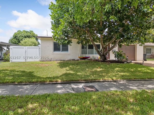 1433 NE 17th Way, Fort Lauderdale, FL 33304