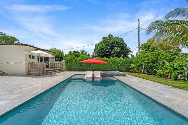 1433 NE 17th Way, Fort Lauderdale, FL 33304