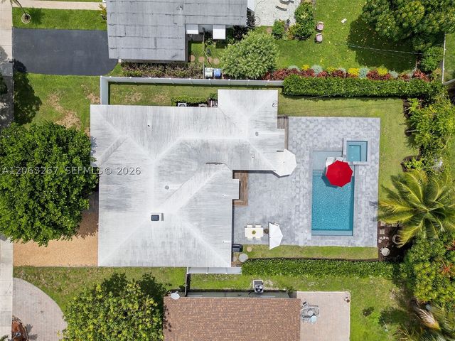1433 NE 17th Way, Fort Lauderdale, FL 33304
