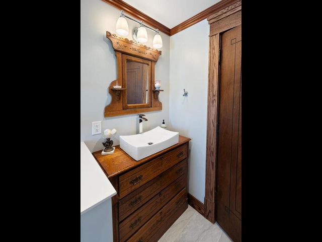 315 W Fountain Street, Albert Lea, MN 56007