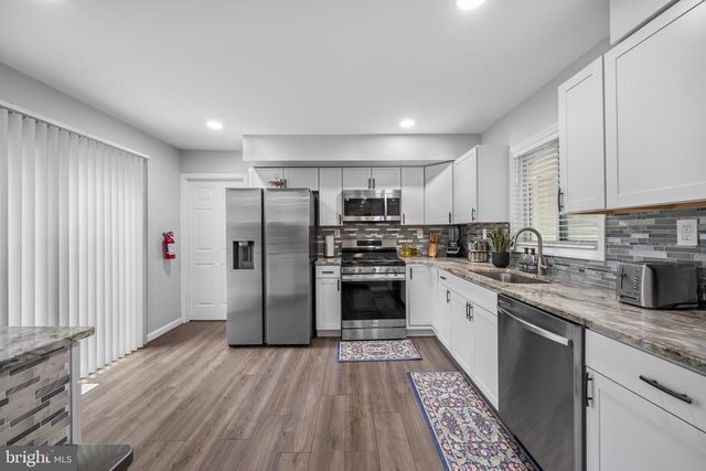 21 GRAMERCY LN, Willingboro, NJ 08046