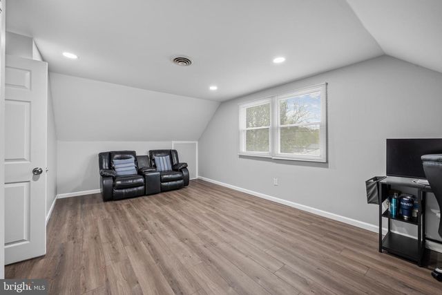 21 GRAMERCY LN, Willingboro, NJ 08046