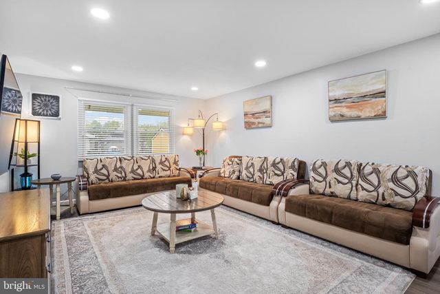 21 GRAMERCY LN, Willingboro, NJ 08046