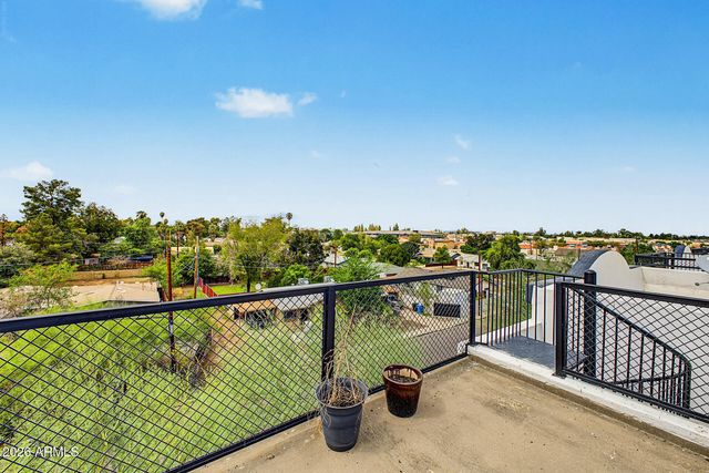 7821 N 21ST Avenue, Phoenix, AZ 85021