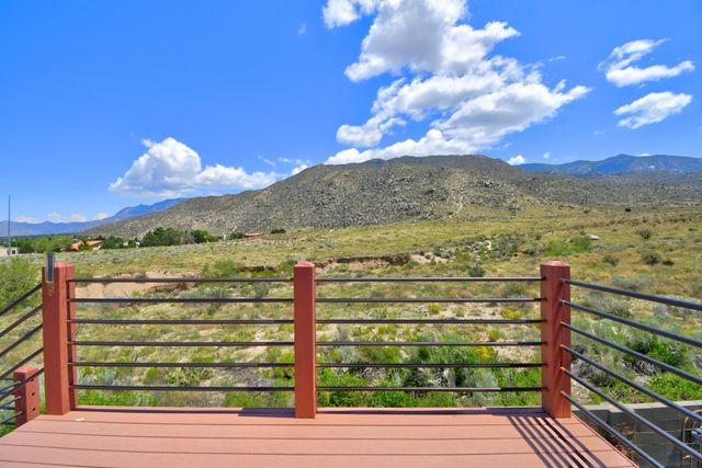 1808 Archuleta Drive NE, Albuquerque, NM 87112