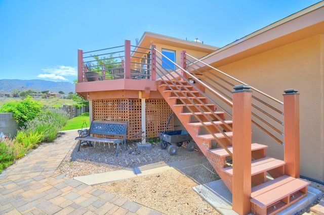 1808 Archuleta Drive NE, Albuquerque, NM 87112