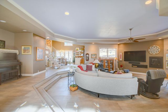 1808 Archuleta Drive NE, Albuquerque, NM 87112