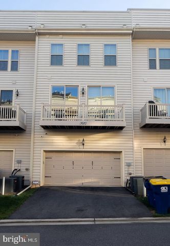 3620 COMMODORE JOSHUA BARNEY DR NE, Washington, DC 20018