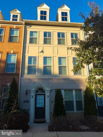 3620 COMMODORE JOSHUA BARNEY DR NE, Washington, DC 20018