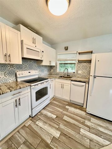 4801 S 14TH AVE, St Petersburg, FL 33711