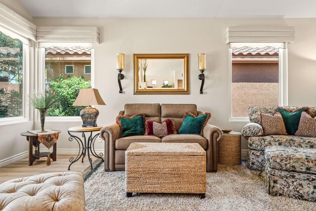 Image 15 of property listing at 76770 Minaret Way, Palm Desert, CA 92211