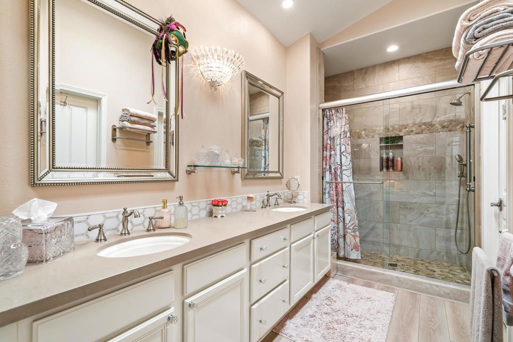 Image 29 of property listing at 76770 Minaret Way, Palm Desert, CA 92211
