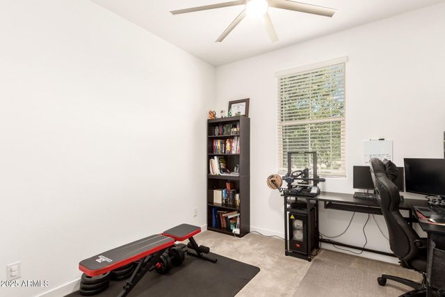 2574 S BARKS CANYON Trail, Apache Junction, AZ 85119