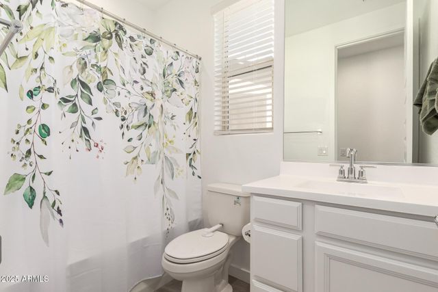 2574 S BARKS CANYON Trail, Apache Junction, AZ 85119