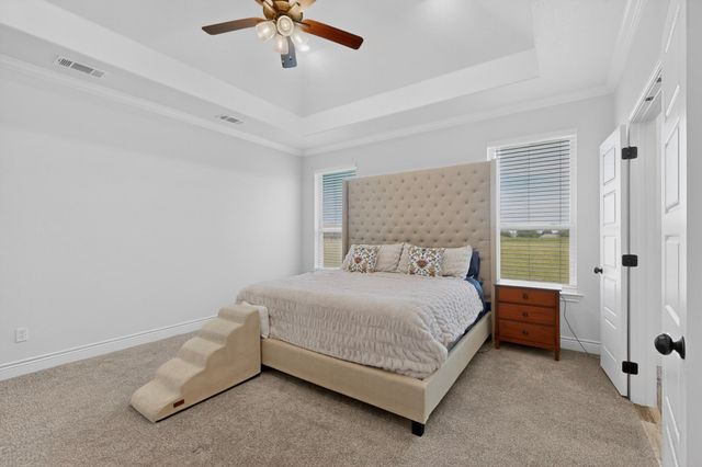 125 Remington Park Drive, Springtown, TX 76082