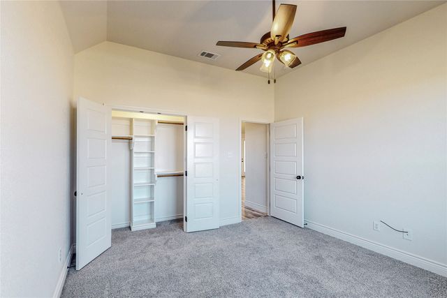 125 Remington Park Drive, Springtown, TX 76082