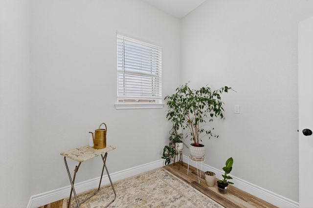 125 Remington Park Drive, Springtown, TX 76082