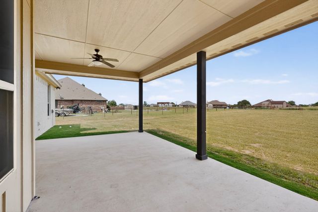 125 Remington Park Drive, Springtown, TX 76082