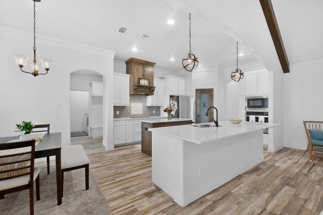 125 Remington Park Drive, Springtown, TX 76082
