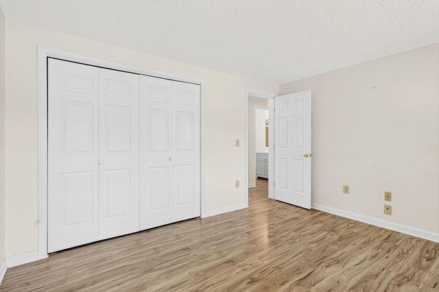 32 Sarah Ln, Belchertown, MA 01007