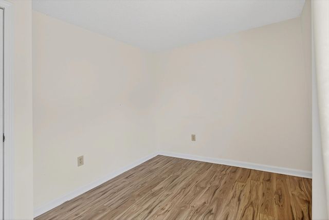 32 Sarah Ln, Belchertown, MA 01007