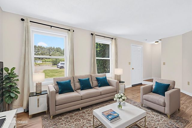 32 Sarah Ln, Belchertown, MA 01007