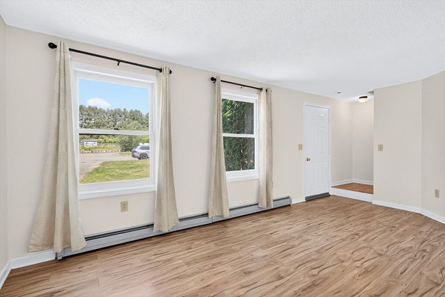 32 Sarah Ln, Belchertown, MA 01007
