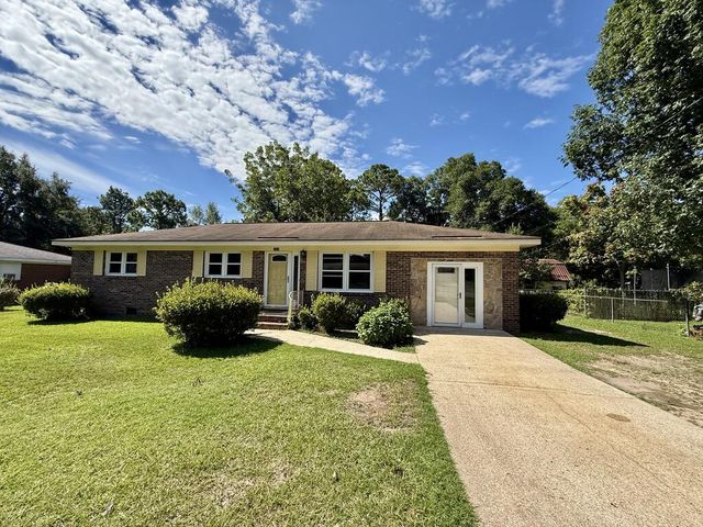 2309 Kristie Lea Dr, Dothan, AL 36303