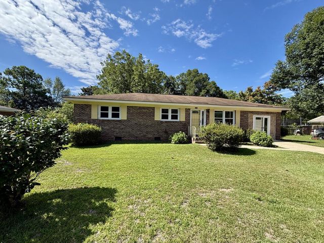 2309 Kristie Lea Dr, Dothan, AL 36303