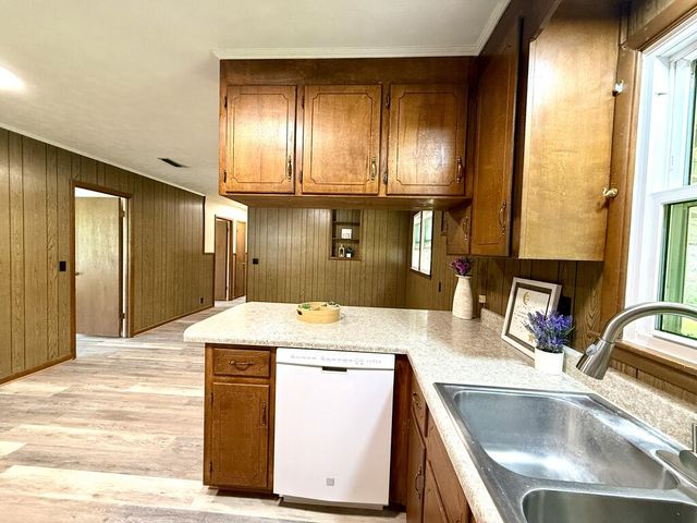 2309 Kristie Lea Dr, Dothan, AL 36303