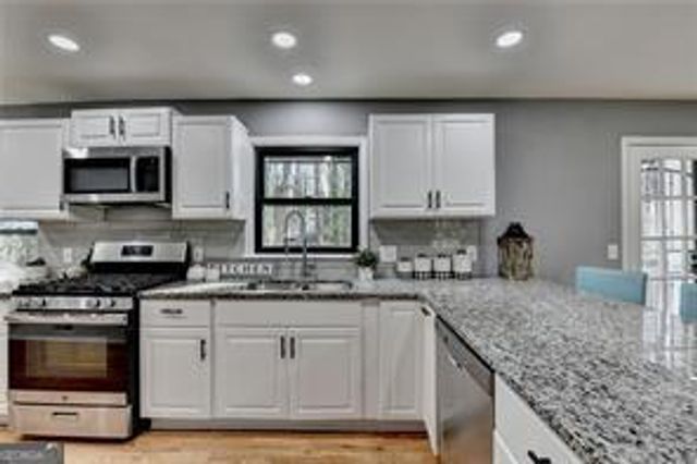 1900 Mornington Lane, Snellville, GA 30078