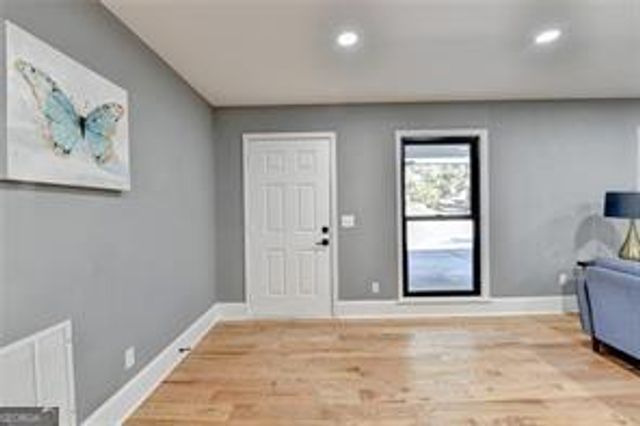 1900 Mornington Lane, Snellville, GA 30078