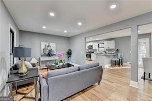 1900 Mornington Lane, Snellville, GA 30078