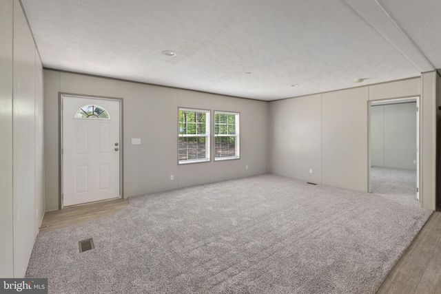 302 RACCOON LN, Louisa, VA 23093