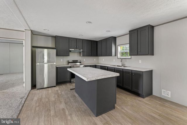 302 RACCOON LN, Louisa, VA 23093