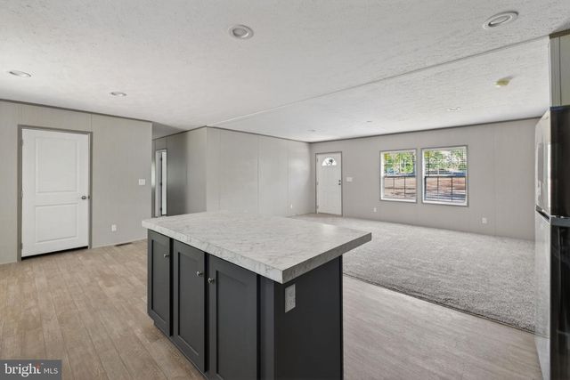 302 RACCOON LN, Louisa, VA 23093