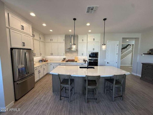 1932 W ROWEL Road, Phoenix, AZ 85085