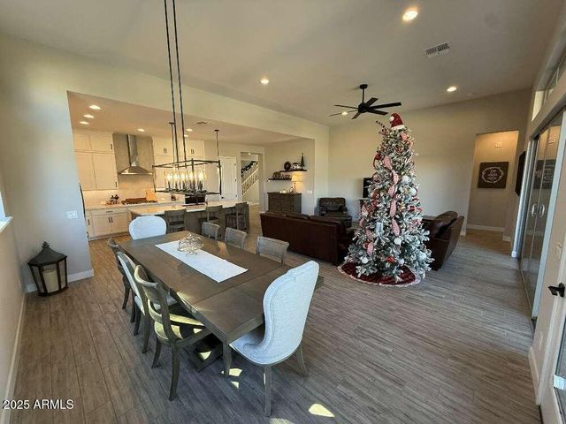 1932 W ROWEL Road, Phoenix, AZ 85085