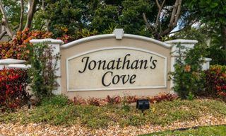 4583 Palmbrooke Circle, West Palm Beach, FL 33417