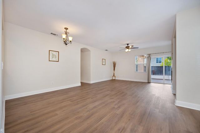 6530 Mystery Mountain Way, Rocklin, CA 95765