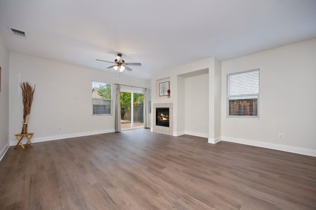 6530 Mystery Mountain Way, Rocklin, CA 95765