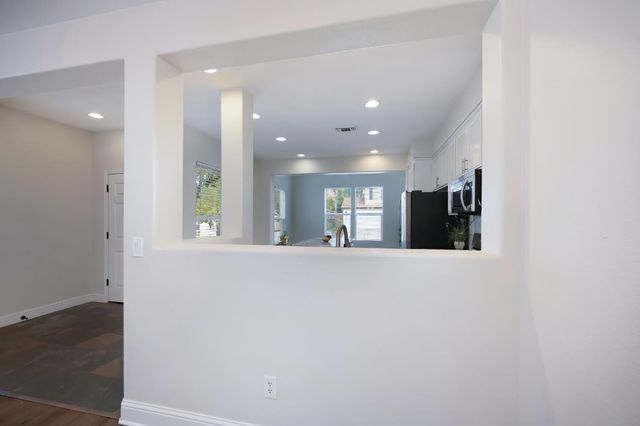 6530 Mystery Mountain Way, Rocklin, CA 95765