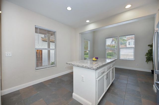 6530 Mystery Mountain Way, Rocklin, CA 95765