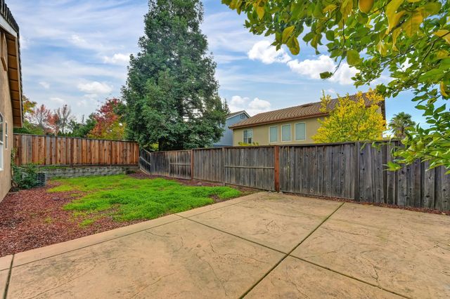 6530 Mystery Mountain Way, Rocklin, CA 95765